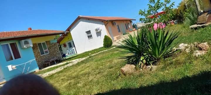 Guest House Viola Ezerets Dış mekan fotoğraf