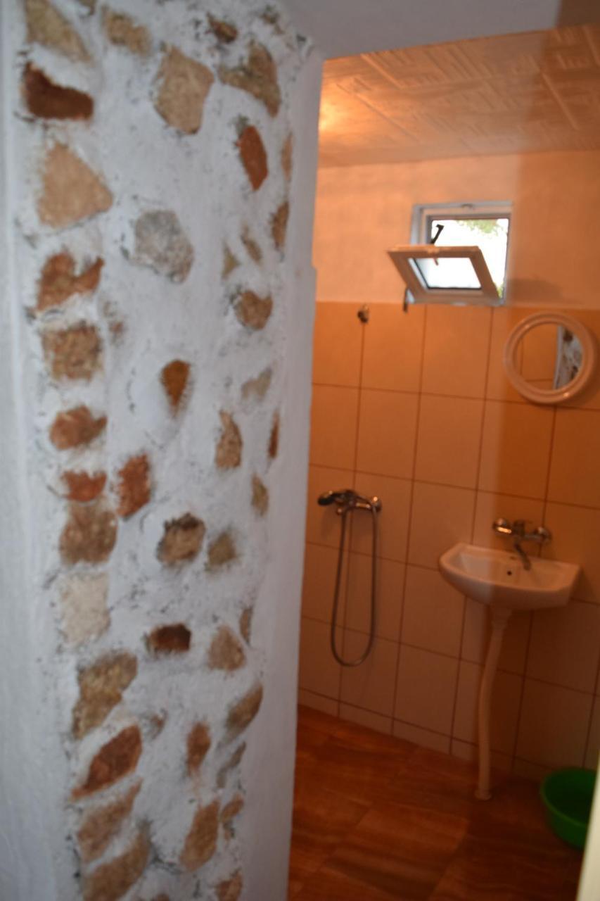 Guest House Viola Ezerets Dış mekan fotoğraf